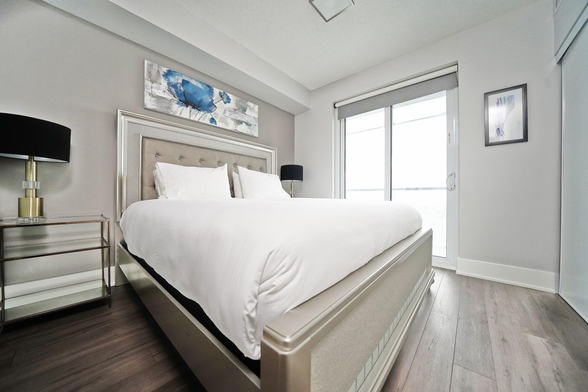Grand Royal Condos - Cn Tower Toronto Eksteriør billede