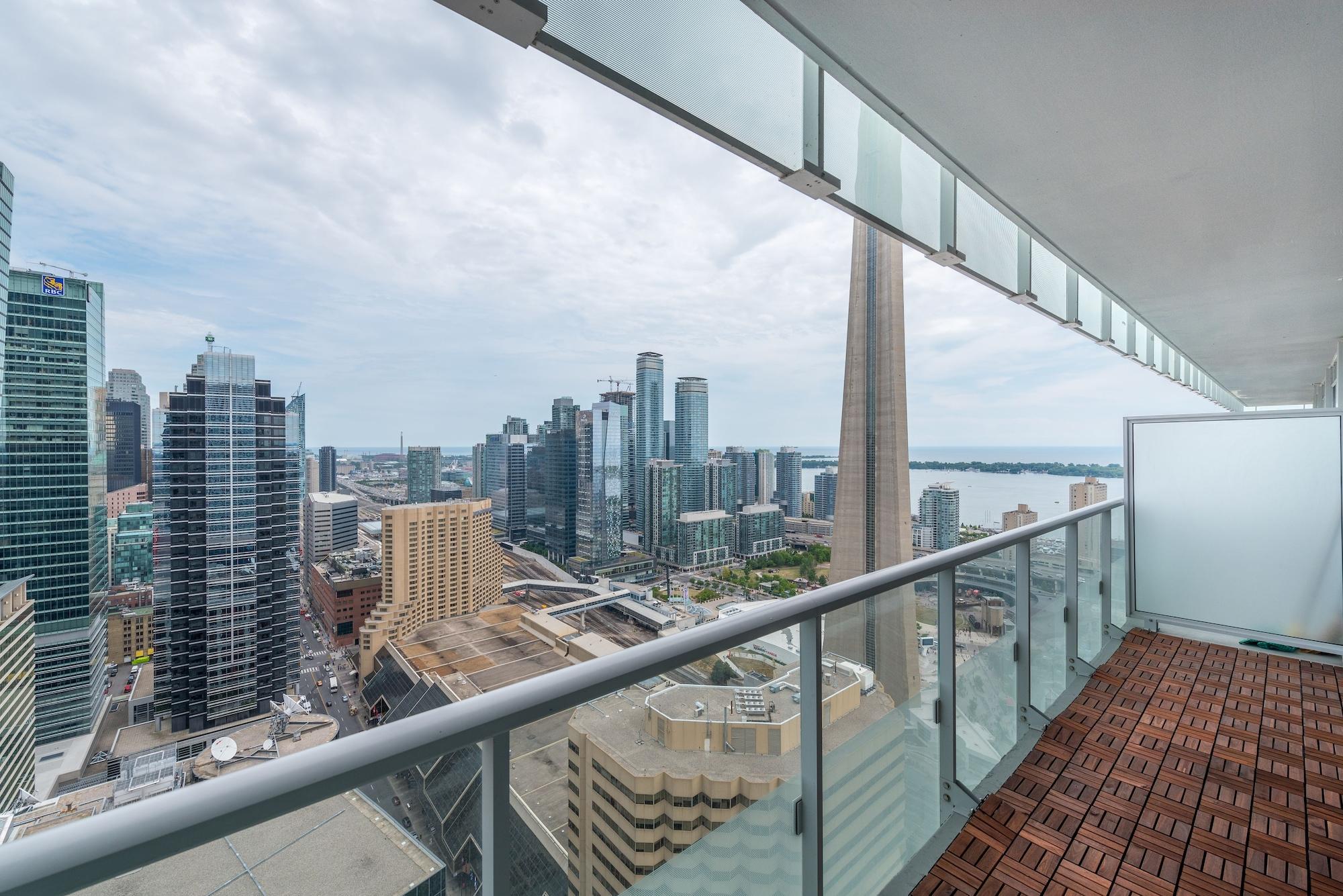 Grand Royal Condos - Cn Tower Toronto Eksteriør billede