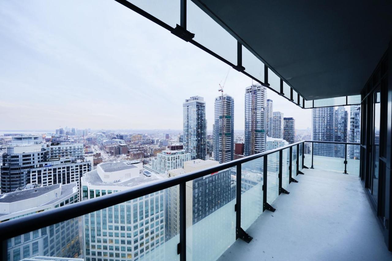 Grand Royal Condos - Cn Tower Toronto Eksteriør billede